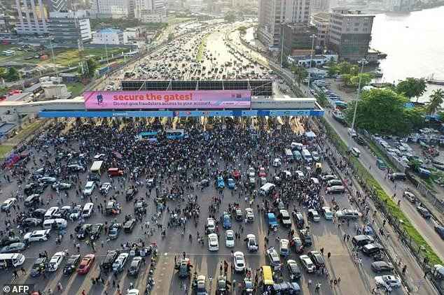 Lekki toll gate