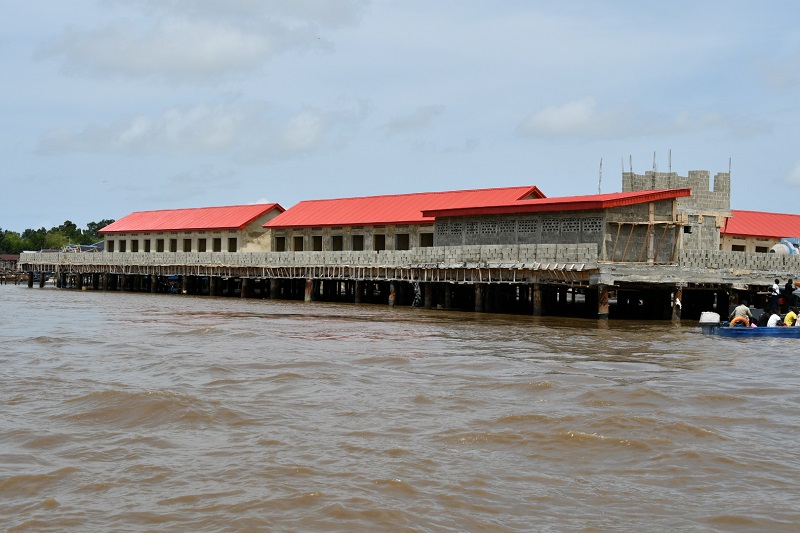 Floating market